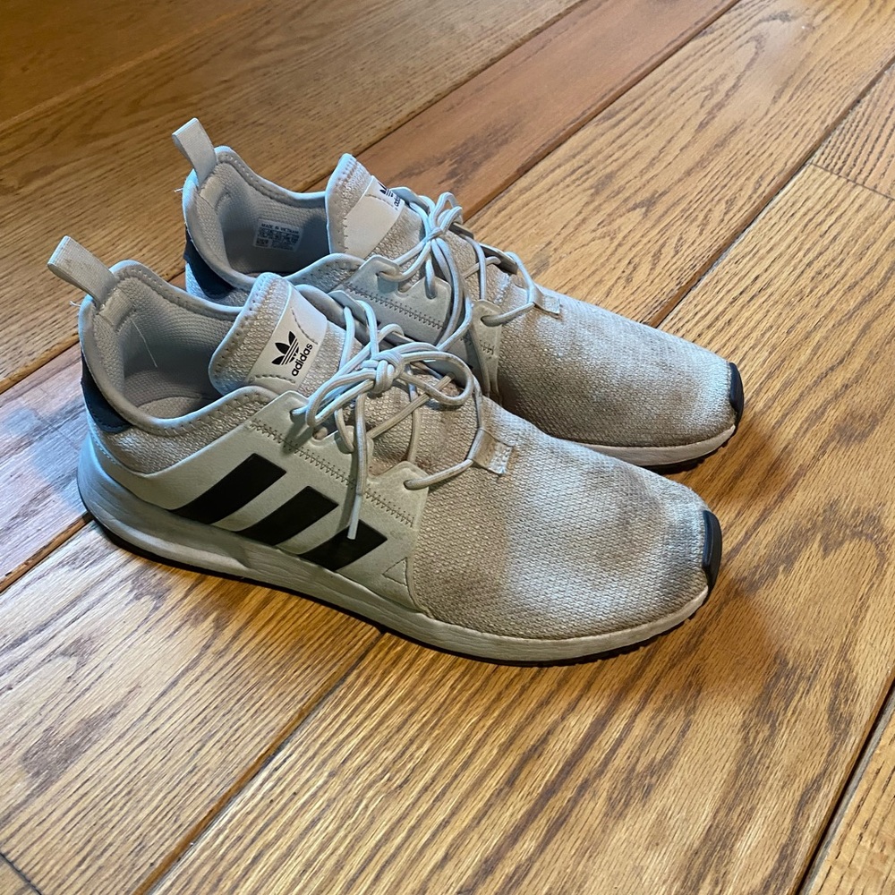 Men’s adidas tennis shoes